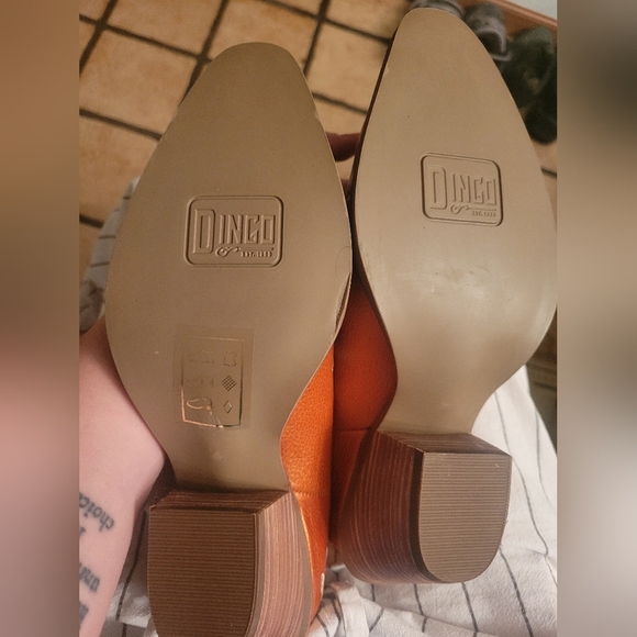 Dingo Cowboy Boots Ankle Floral Embroidered Heeled Boots 7.5 Western Country - Picture 7 of 7